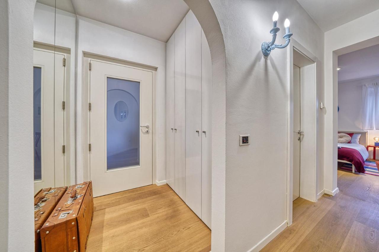 Centrally Located Apartment With Parking Space Caldaro sulla Strada del Vino Exterior foto